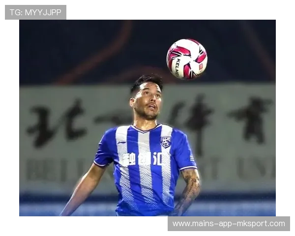 成都蓉城高位压迫使对方几无还手余地 成都蓉城高位压迫使对方几无还手余地